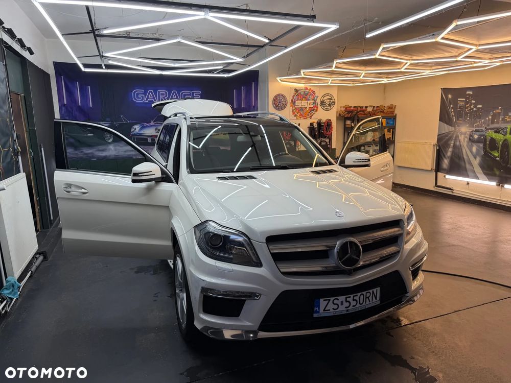 Mercedes-Benz GL - 9
