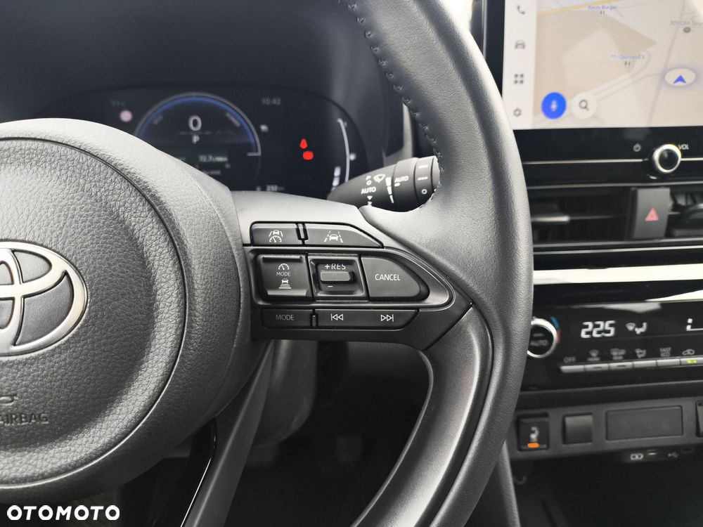 Toyota Yaris Cross - 18