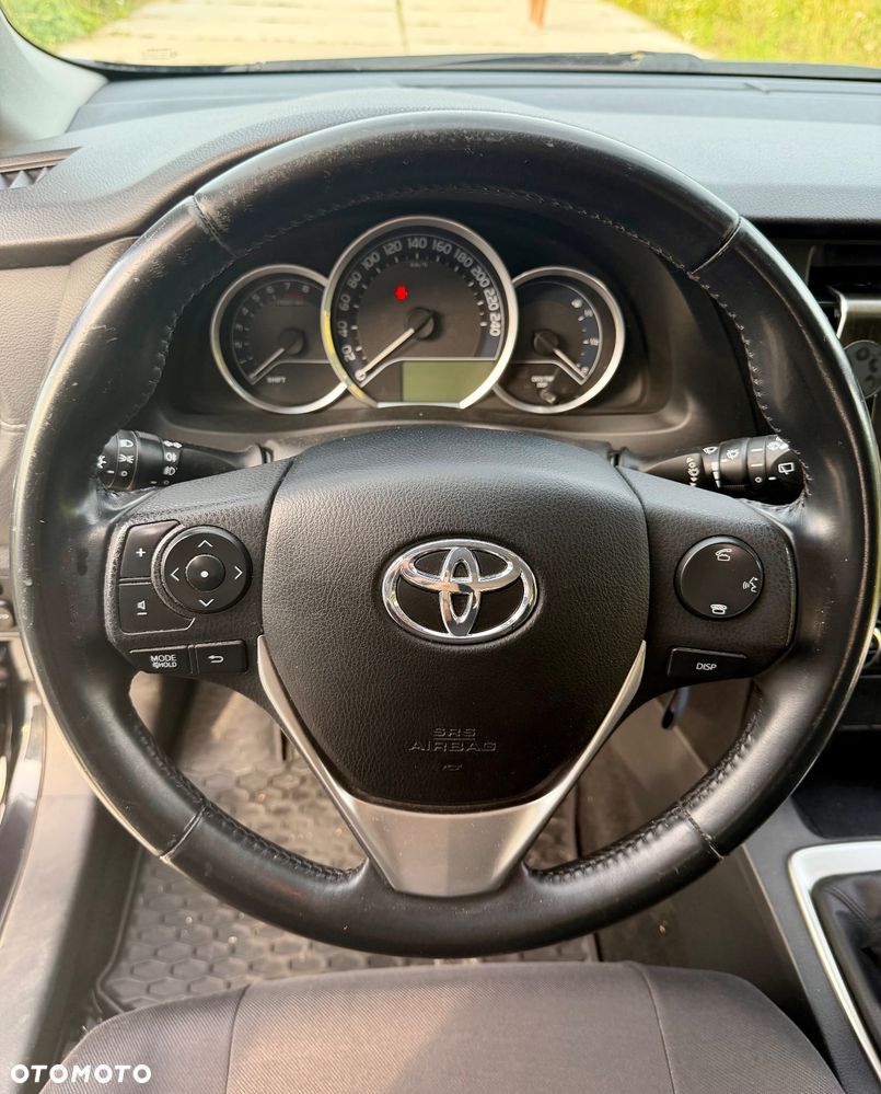 Toyota Auris 1.6 Active - 18