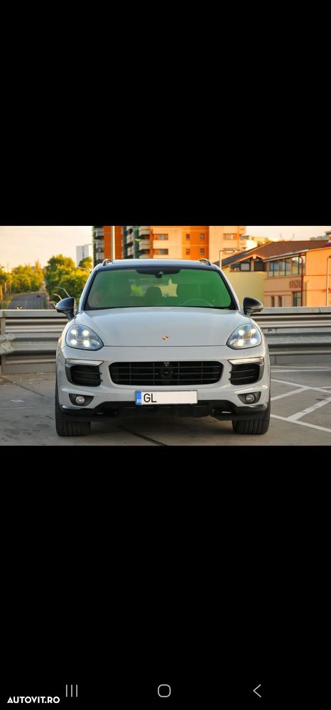 Porsche Cayenne 4.2 L S - 1