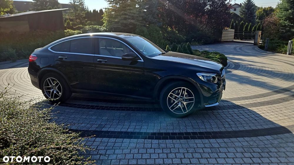 Mercedes-Benz GLC 300 4-Matic - 4