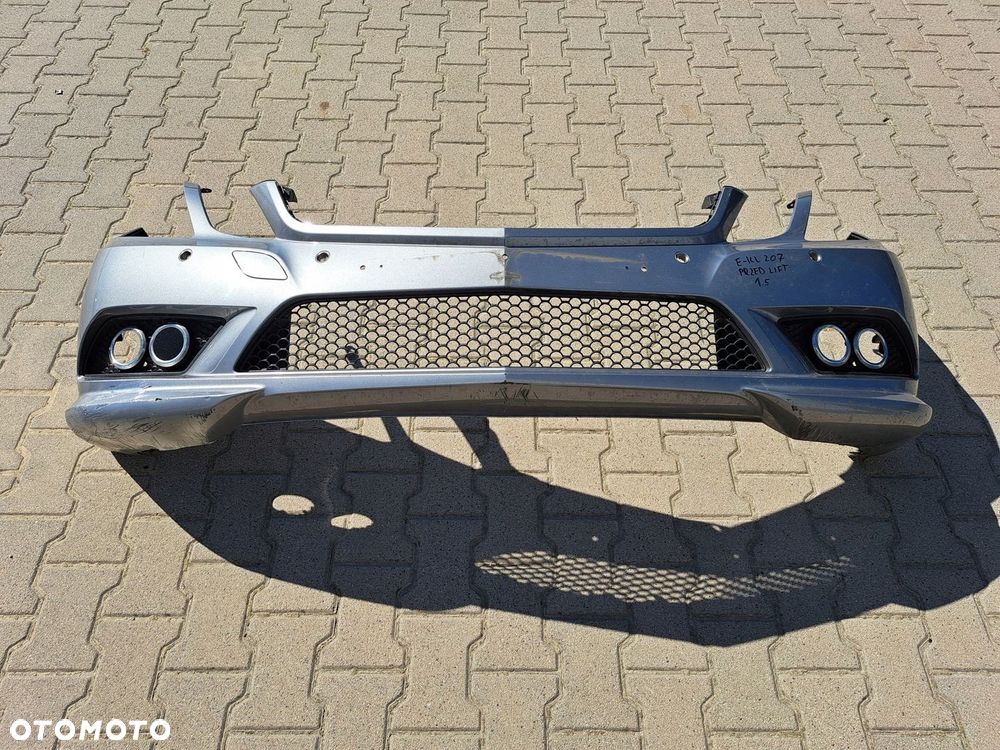 ZDERZAK PRZEDNI MERCEDES E-KLASA W207 COUPE AMG PDC BDB - 1