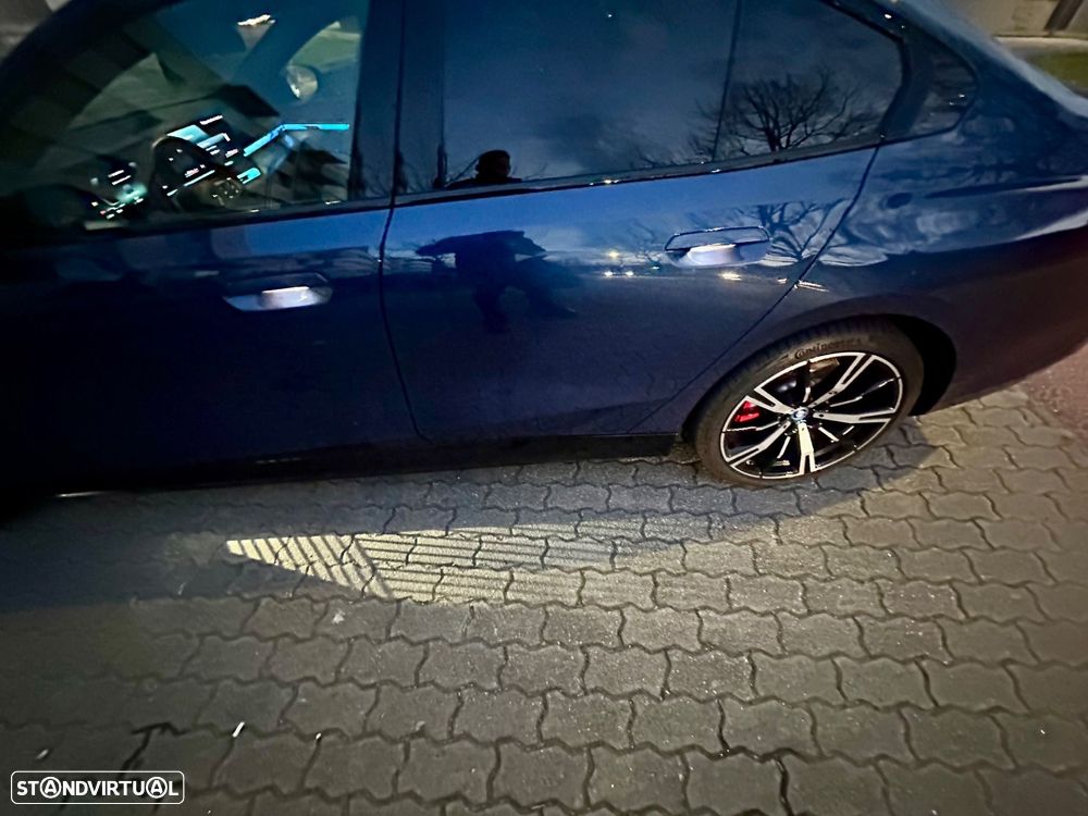 BMW i5 eDrive40 Pack Desportivo M Pro - 33