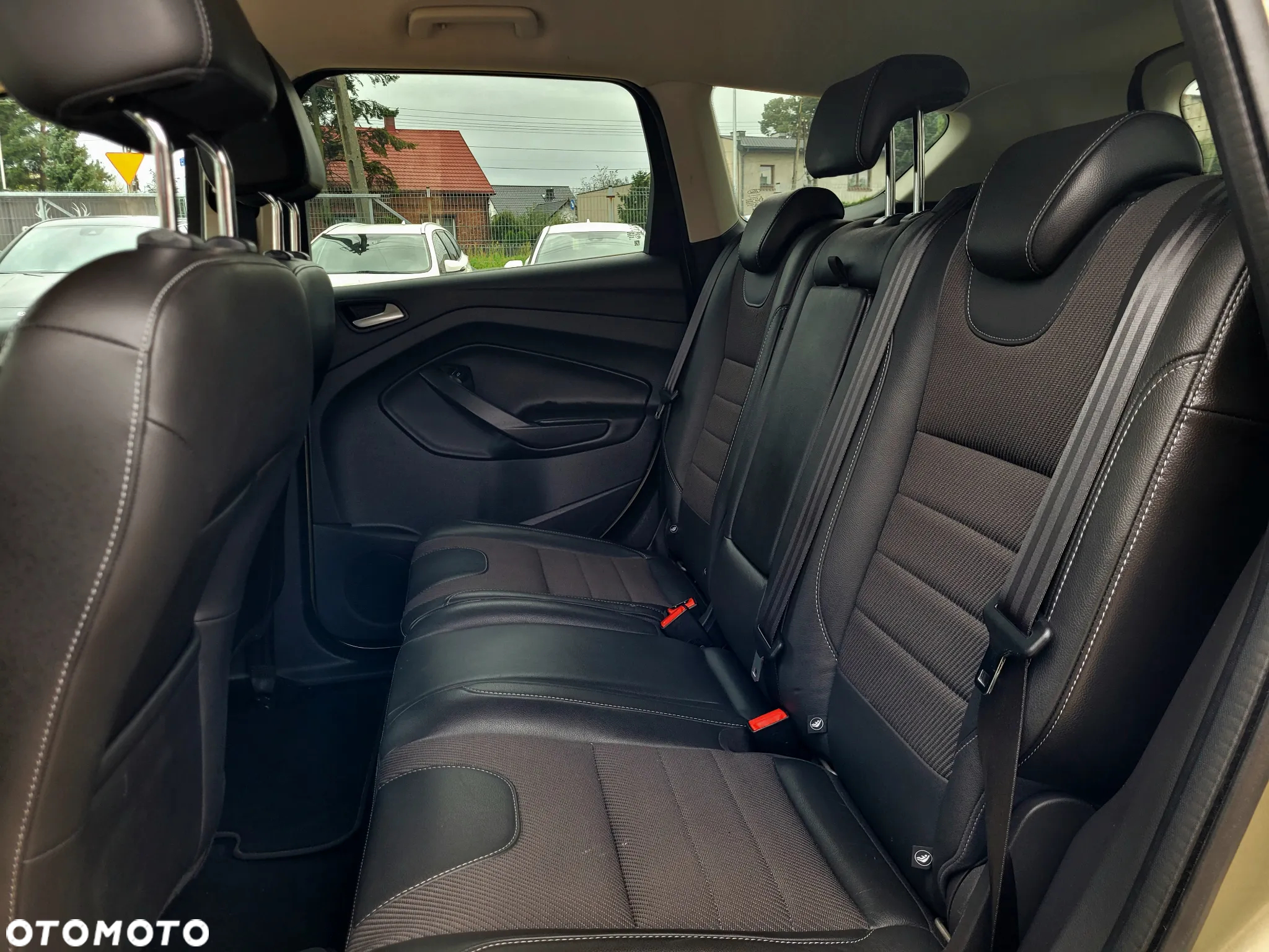 Ford Kuga 2.0 TDCi 4x4 Titanium - 7