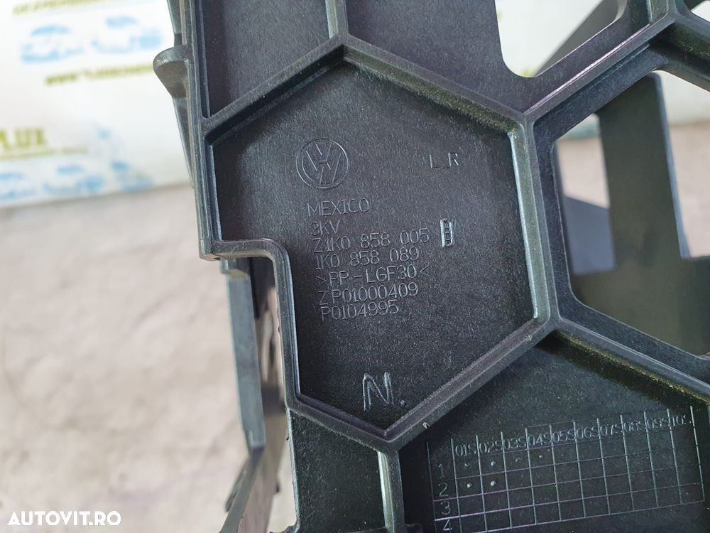 Rama casetofon 1k0858005b Volkswagen VW Golf 5 [2003 - 2009] 1.9 BLS - 2