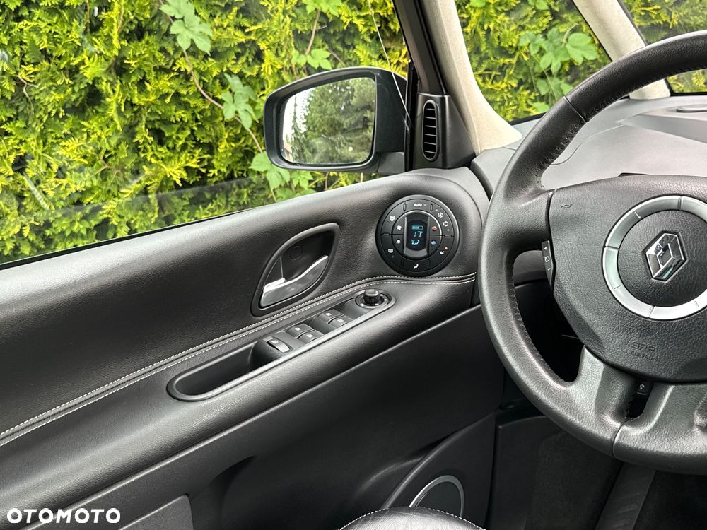 Renault Espace 2.0 dCi 175 FAP Edition 25th - 37