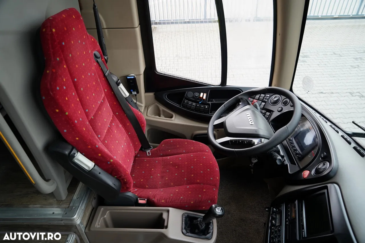 Iveco MAGELYS / EURO 6 / SUPER STARE / TURIST / MANUALĂ / KILOMETRAJ 293.000 km / IMPORTAT DIN FRANȚA / CONTRACT POST-SERVICE / - 23