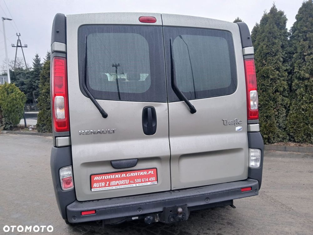 Renault TRAFIC - 24