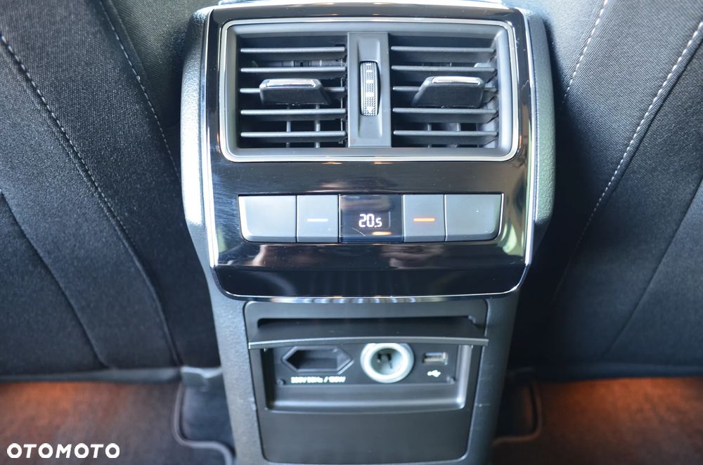 Skoda Superb 2.0 TDI DSG Style - 19