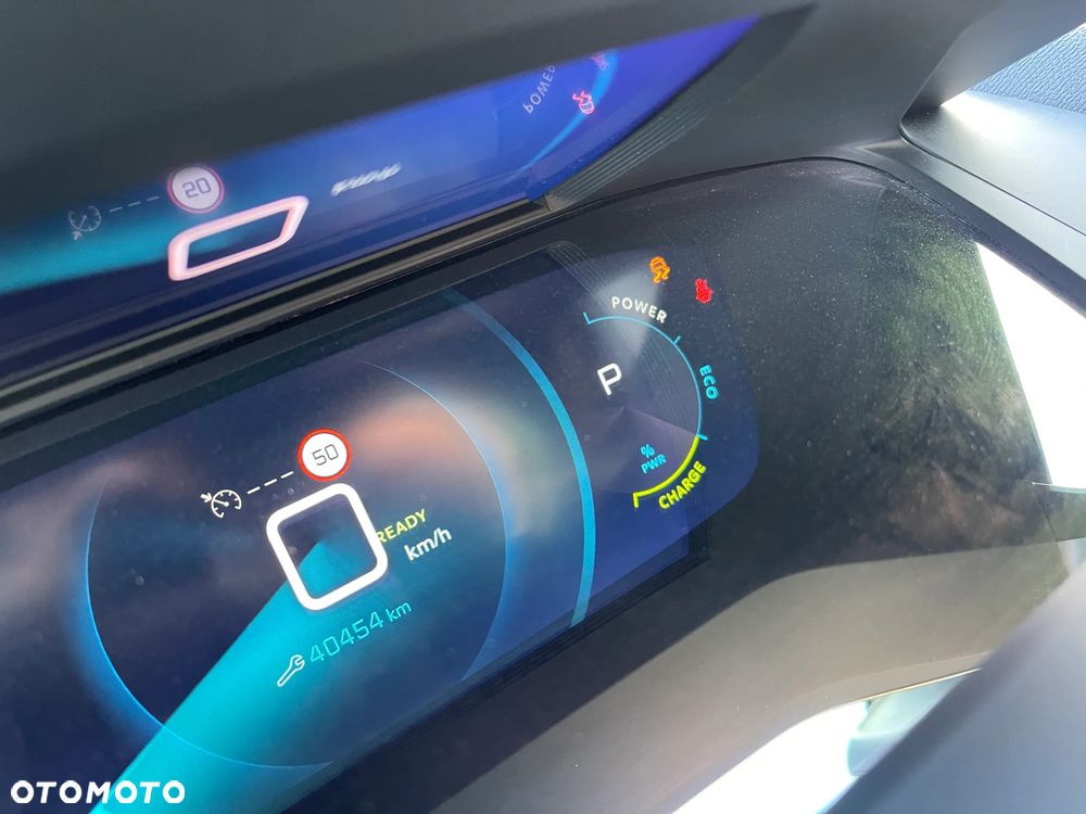 Peugeot 2008 50kWh GT - 15