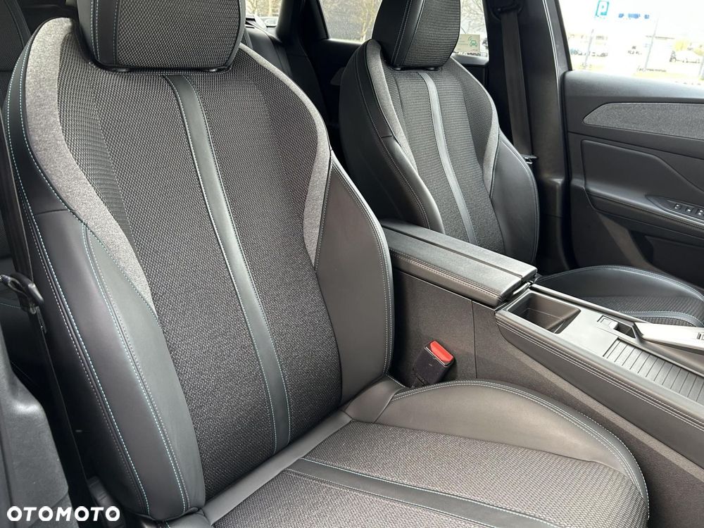 Peugeot 308 1.5 BlueHDi Allure S&S EAT8 - 19