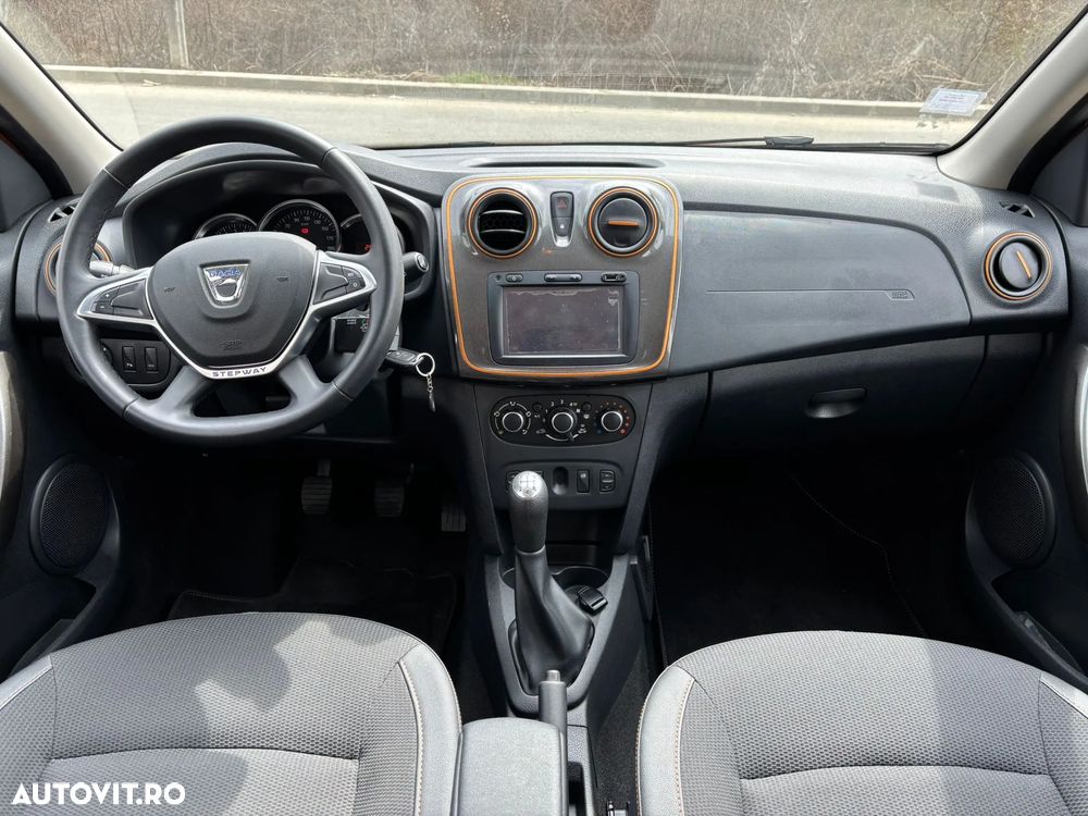 Dacia Sandero Stepway TCe 90 (S&S) Prestige - 12