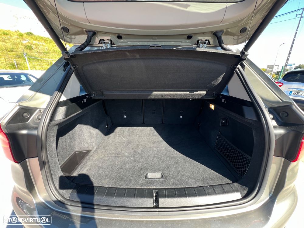 BMW X1 16 d sDrive Line xLine - 11