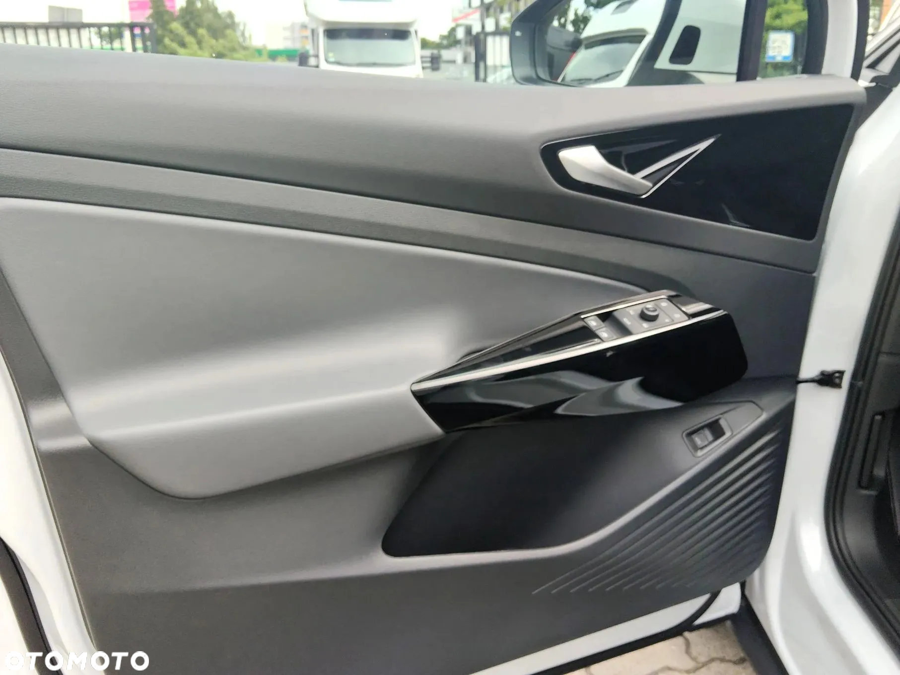 Volkswagen ID.4 77kWh Plus - 10