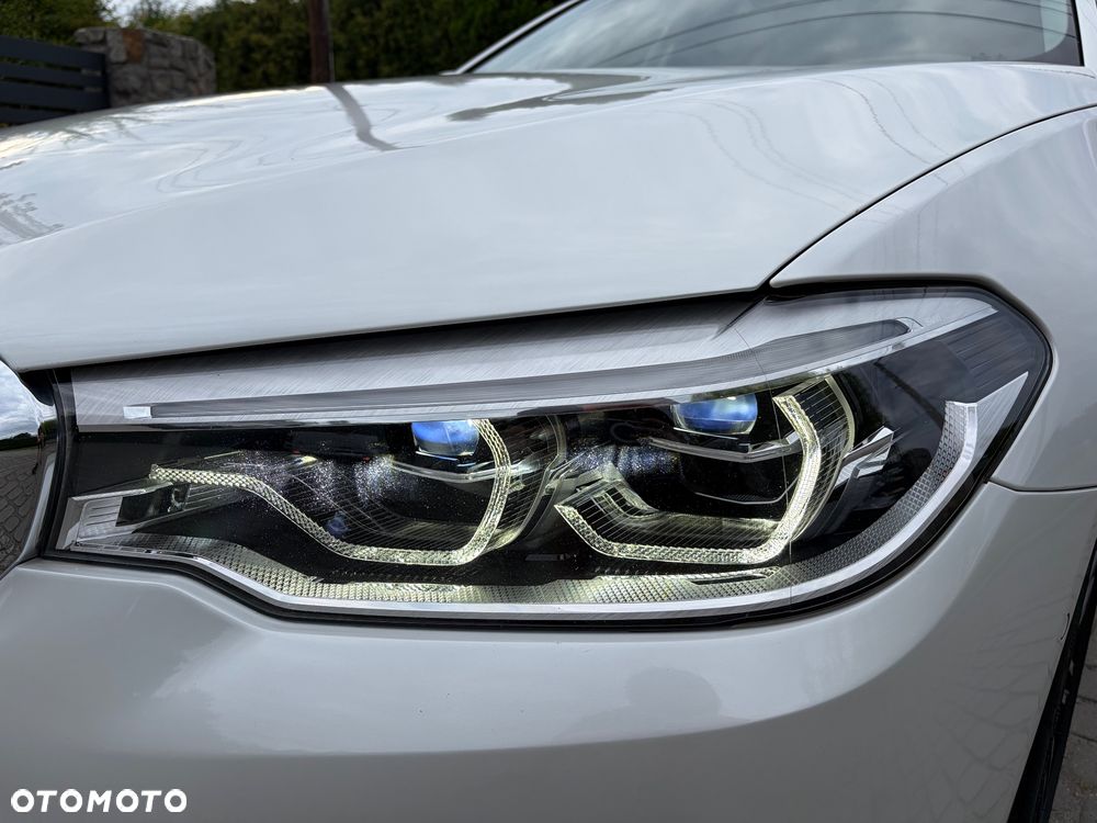 BMW Seria 5 525d Sport-Aut Luxury Line - 18