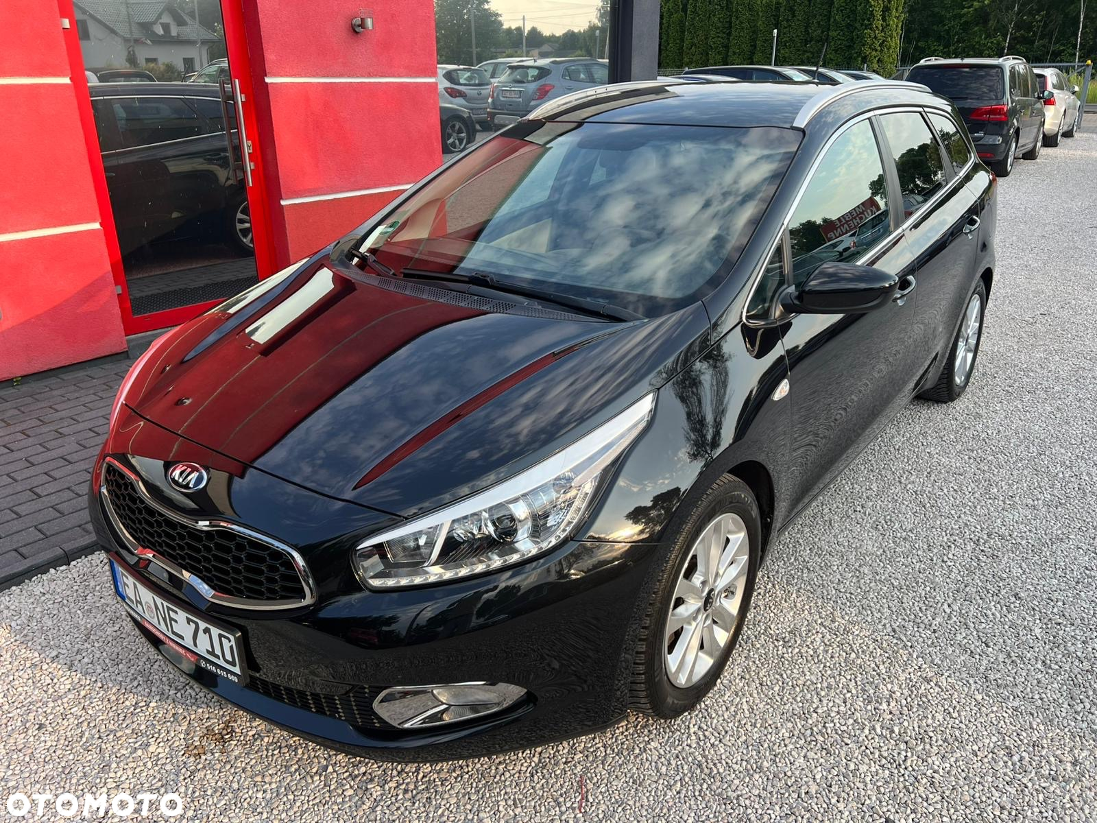 Kia Ceed 1.6 CRDi 128 ISG SW Dream Team Edition - 12
