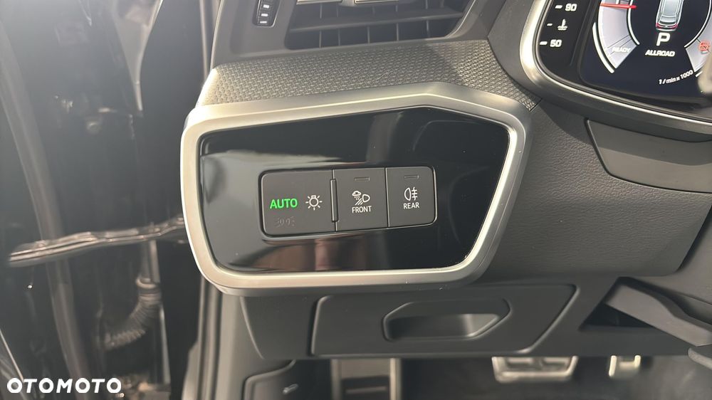 Audi A6 Allroad - 28