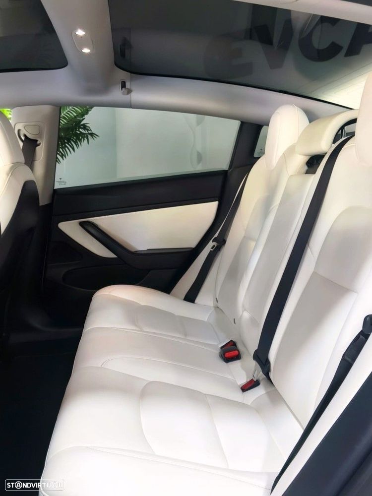 Tesla Model 3 Performance Dual Motor AWD - 27