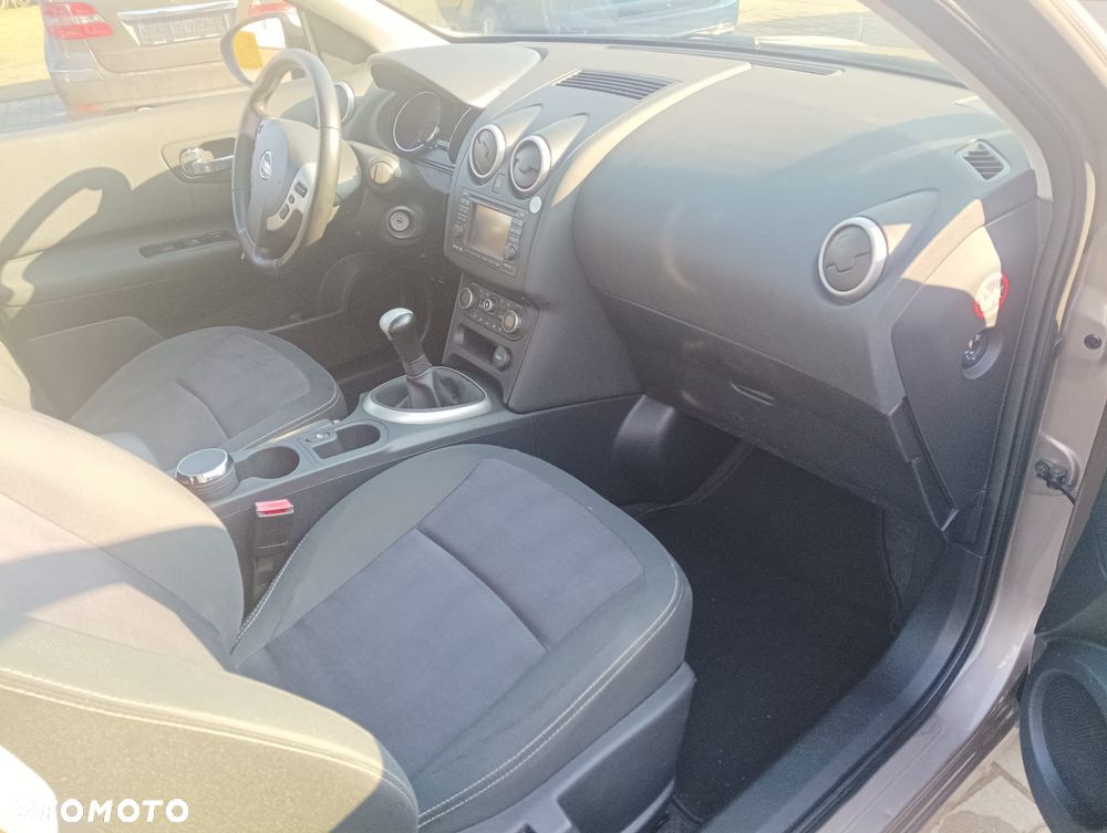 Nissan Qashqai+2 1.6 360 - 8