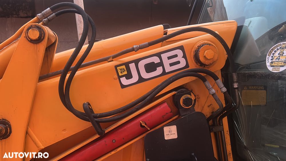 JCB 3cx - 13