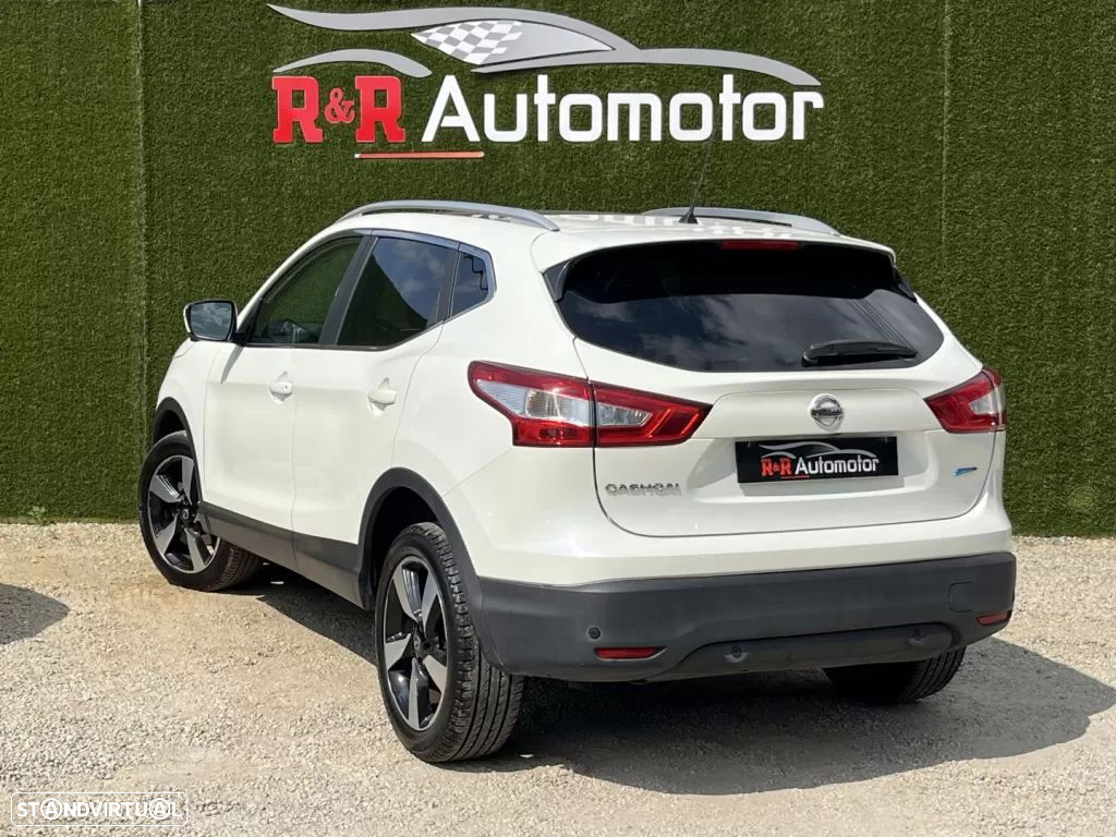 Nissan Qashqai 1.5 dCi N-Connecta - 2