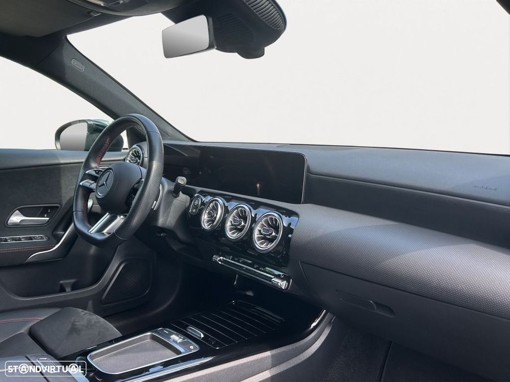Mercedes-Benz A 200 - 13
