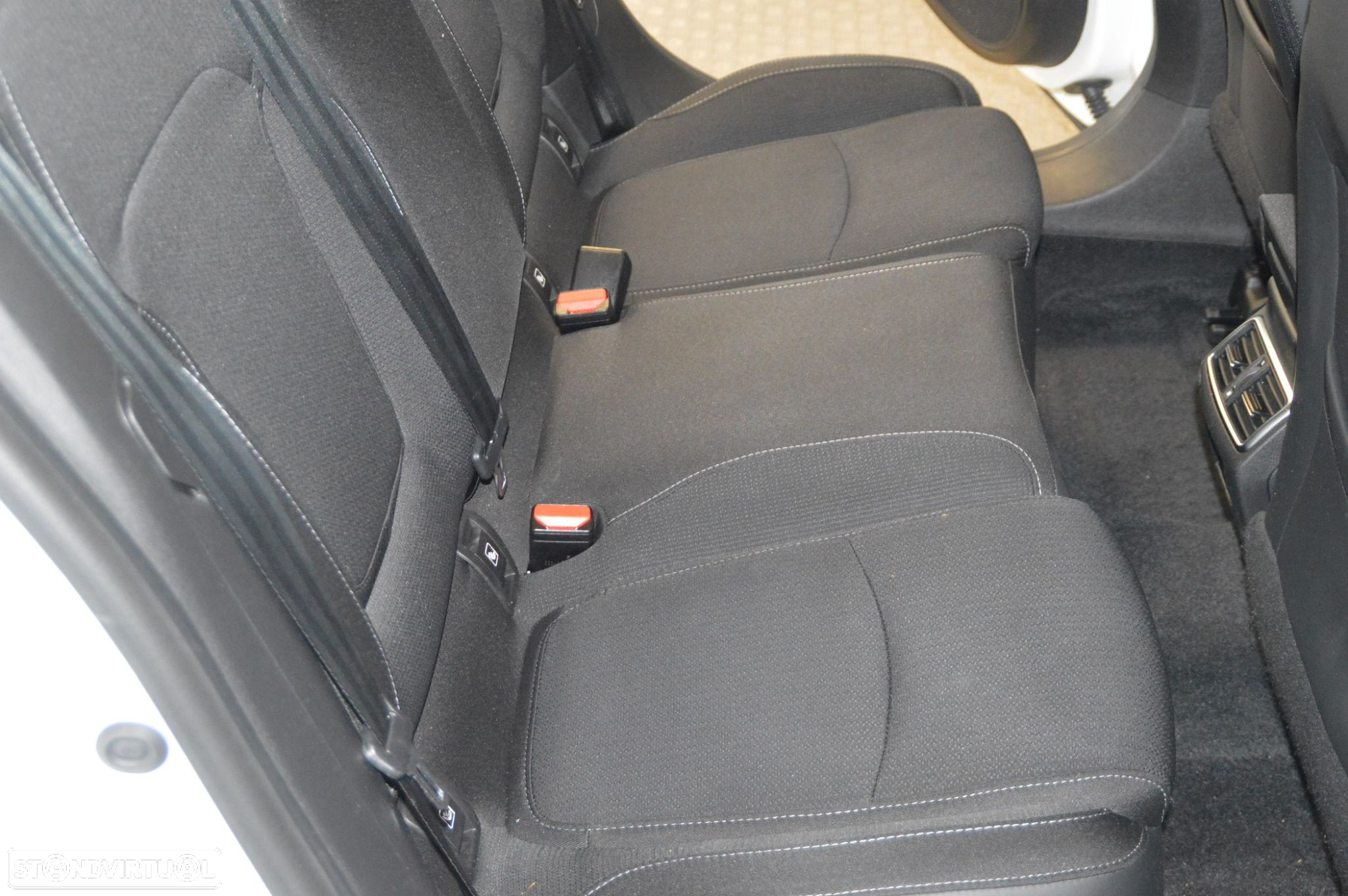 Renault Mégane 1.3 TCe Zen - 25