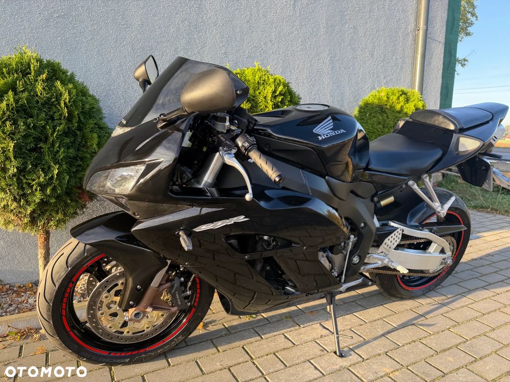 Honda CBR - 38