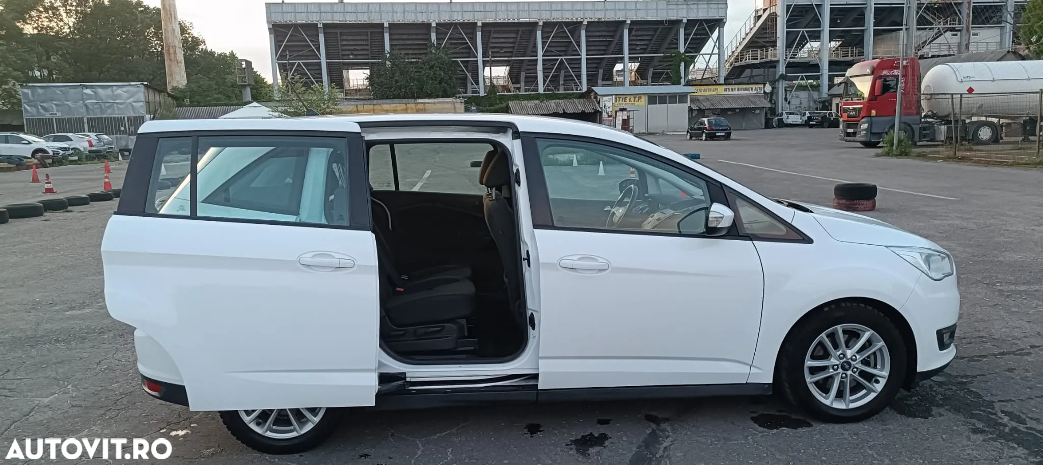 Ford C-Max - 7