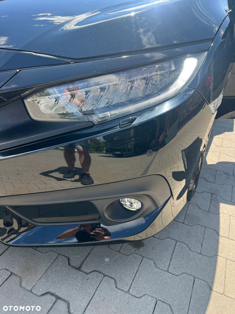 Honda Civic 1.5 T Executive CVT - 38
