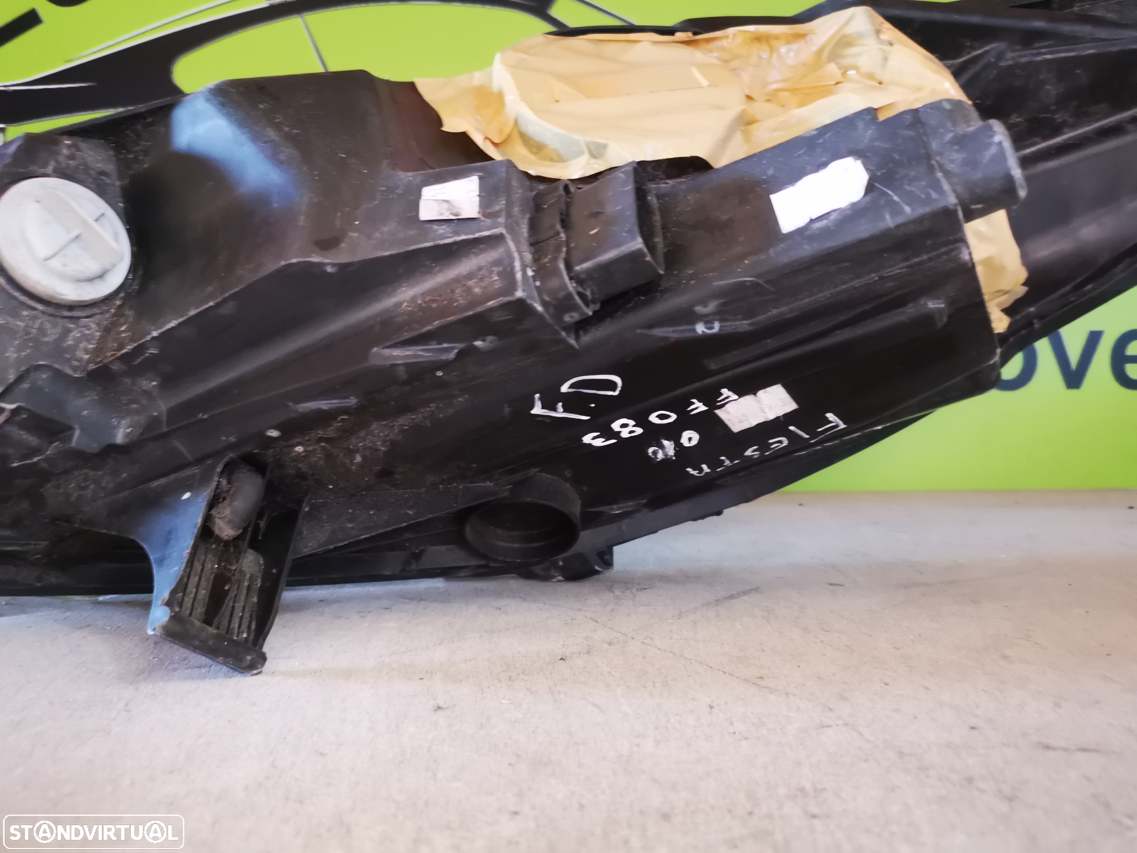 FORD FIESTA VI MK6 FAROL DIREITO - FF083 - 7