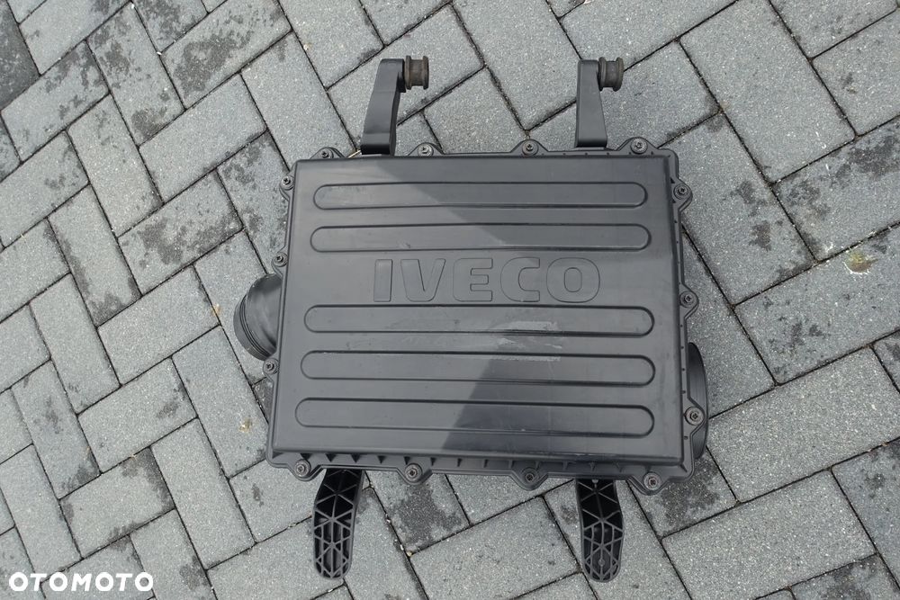 OBUDOWA FILTRA POWIETRZA IVECO DAILY IV 2,3 - 1