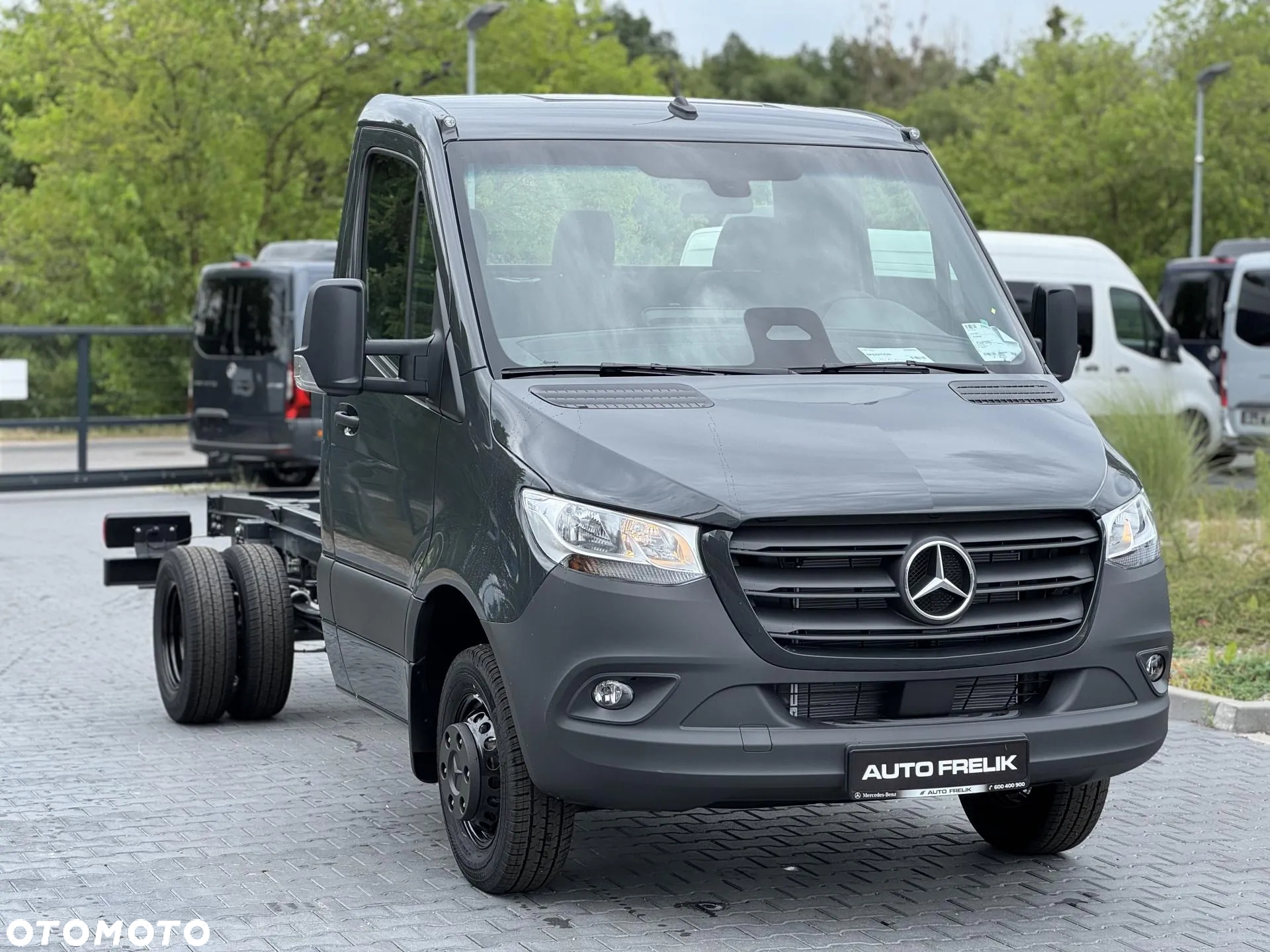 Mercedes-Benz Sprinter - 2