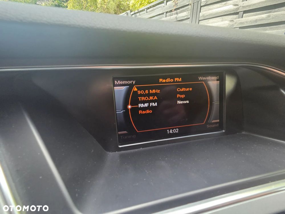 Audi A4 Avant 2.0 TDI DPF clean diesel S line Sportpaket - 16