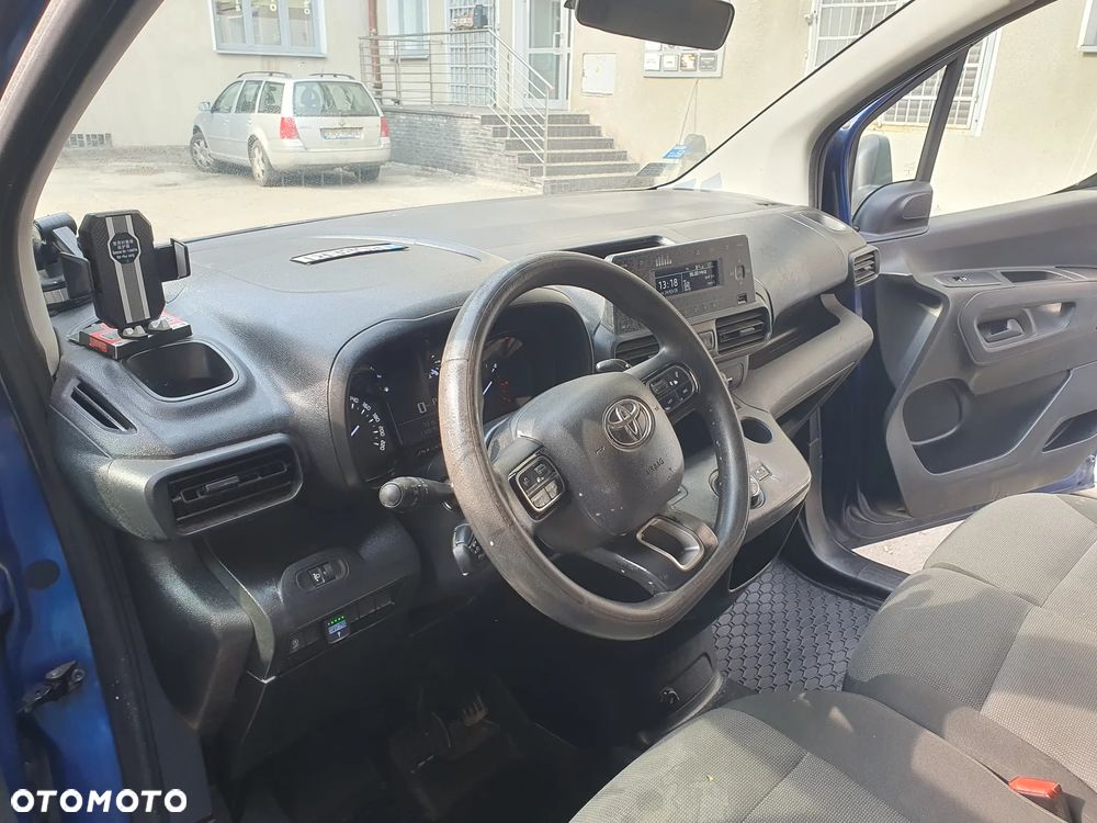 Toyota Proace City - 8