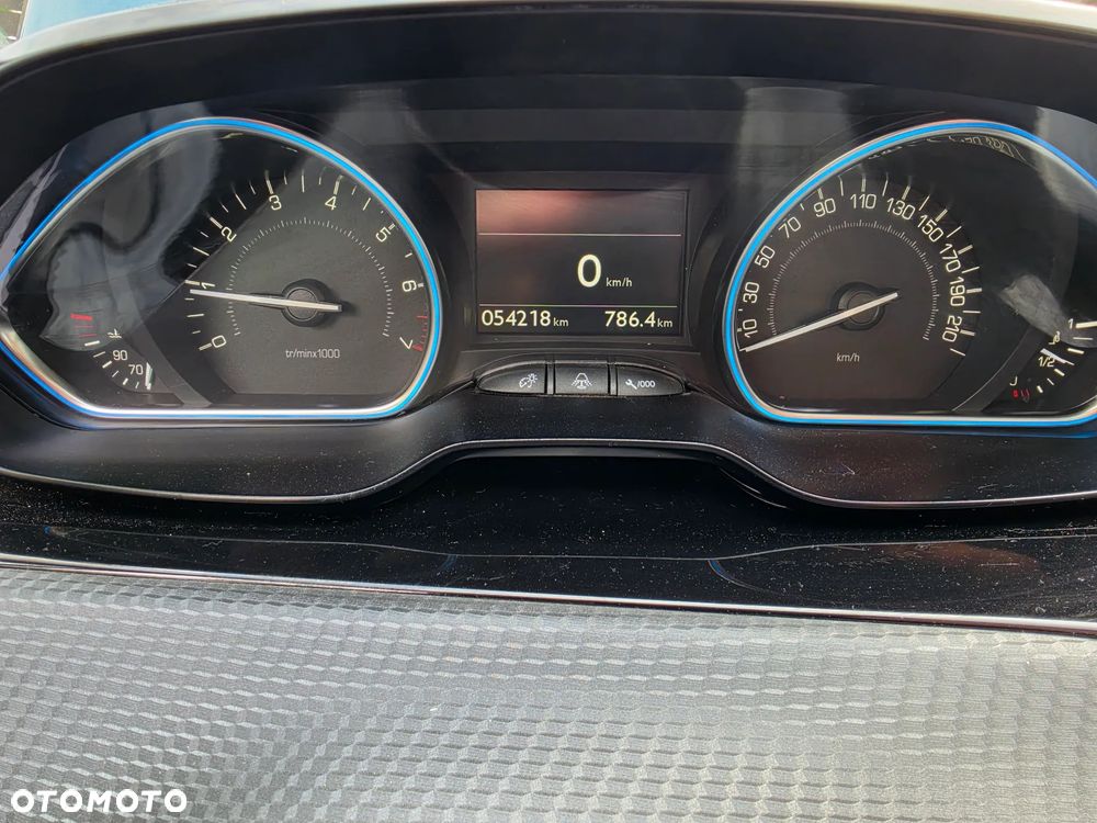 Peugeot 2008 PureTech 110 Stop&Start Allure - 9