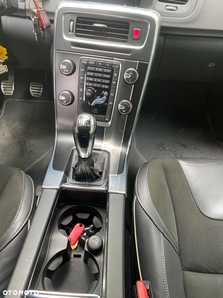 Volvo S60 D2 Drive-E R-Design Momentum - 15
