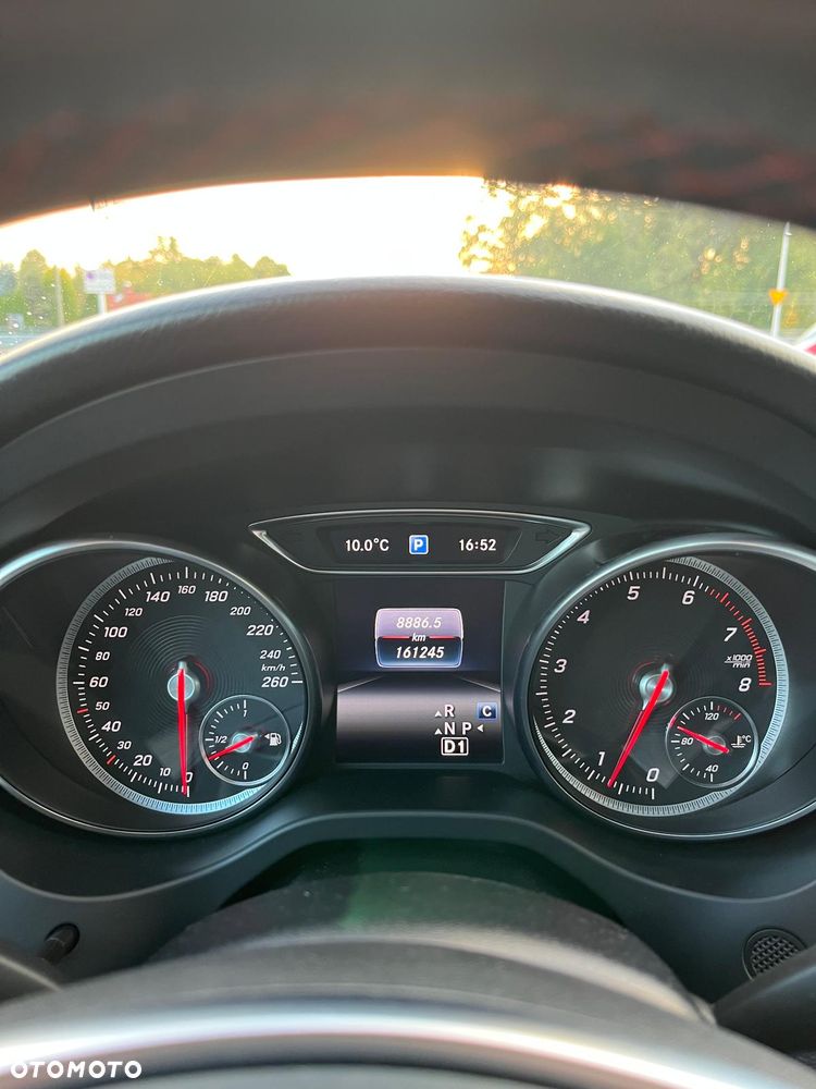 Mercedes-Benz GLA - 18