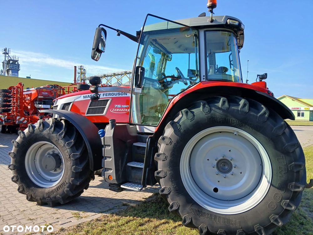 Massey Ferguson 7S.180 - 2