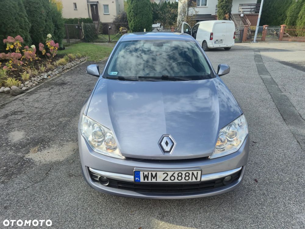 Renault Laguna - 1