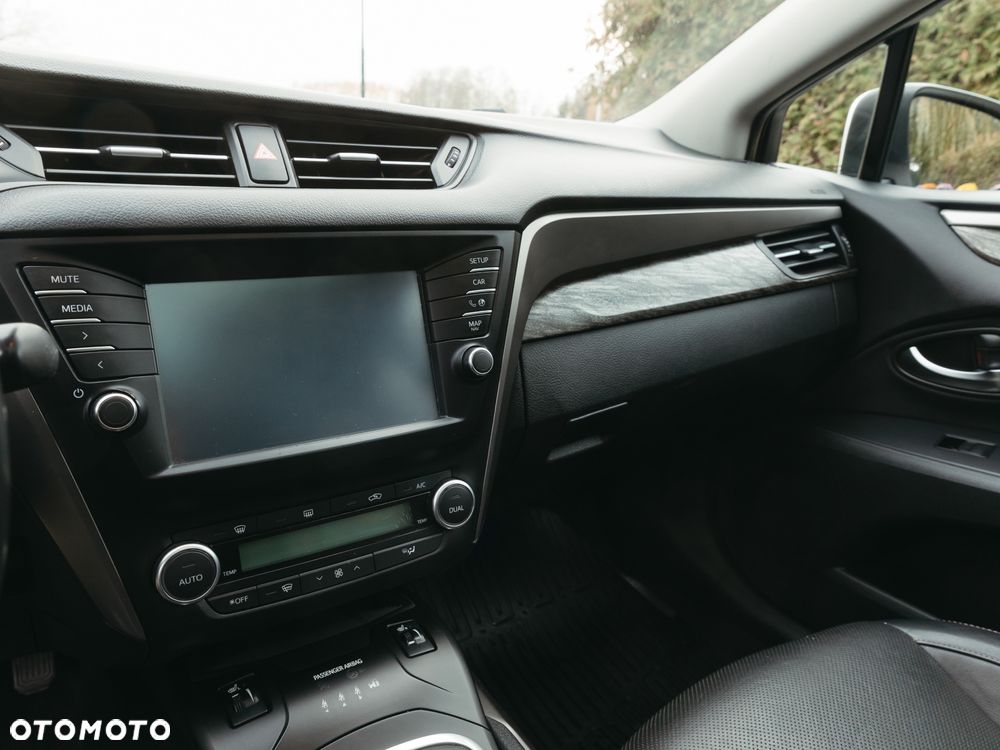 Toyota Avensis 2.0 D-4D Prestige - 23