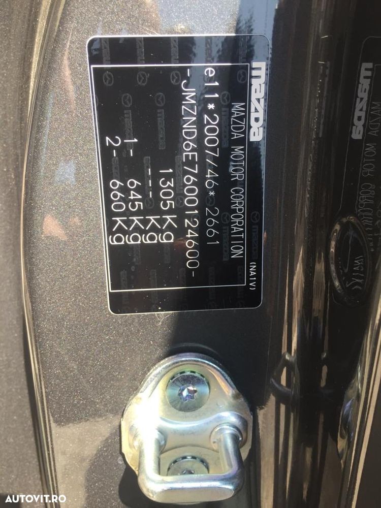 Mazda MX-5 G160 Revolution Top - 5