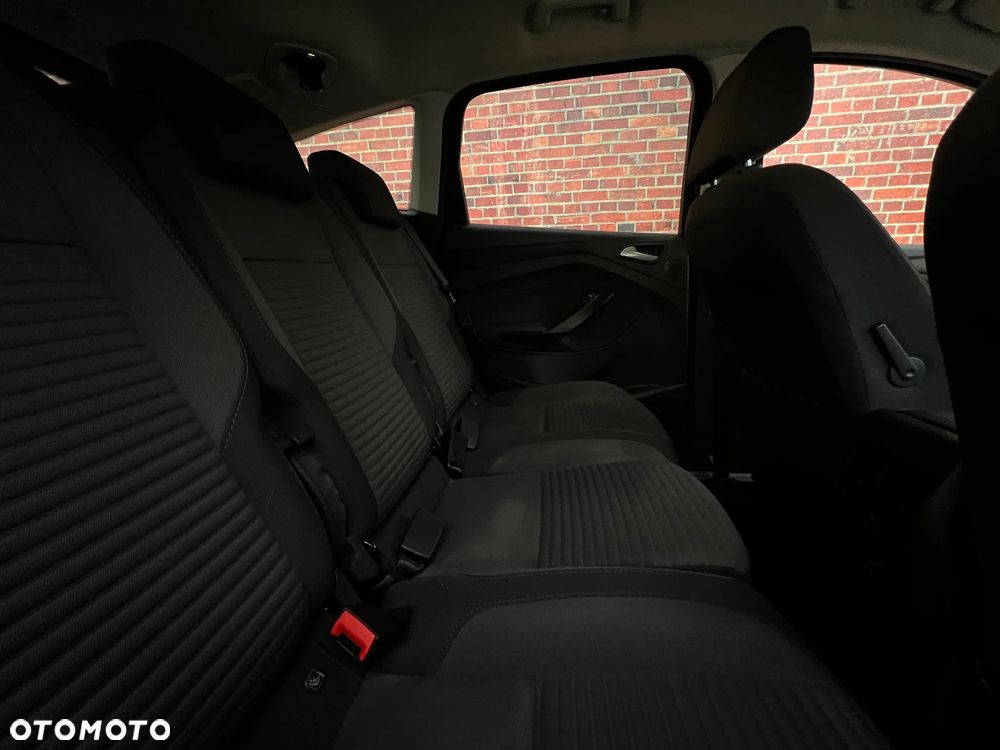 Ford C-MAX 1.5 EcoBoost Titanium ASS - 19