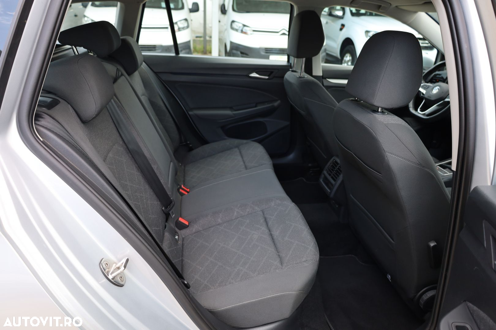 Volkswagen Golf 2.0 TDI Life - 14