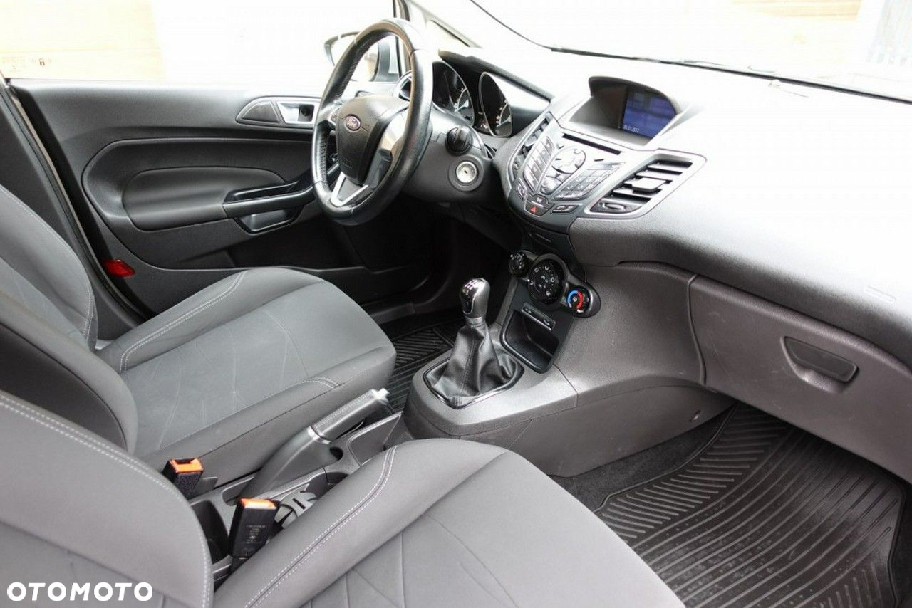 Ford Fiesta - 13