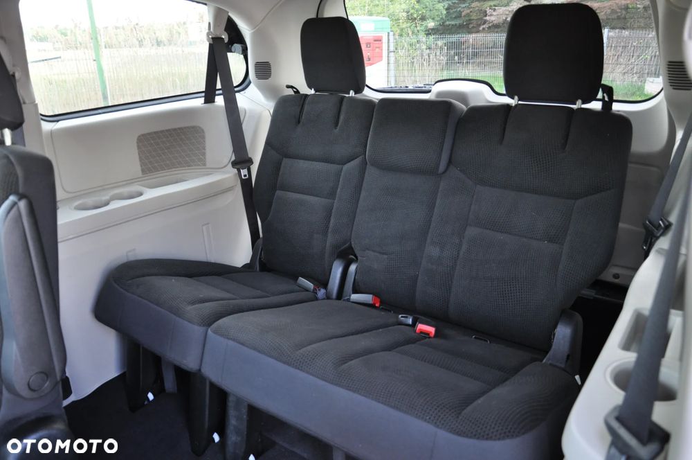 Dodge Grand Caravan 3.6 Express - 33