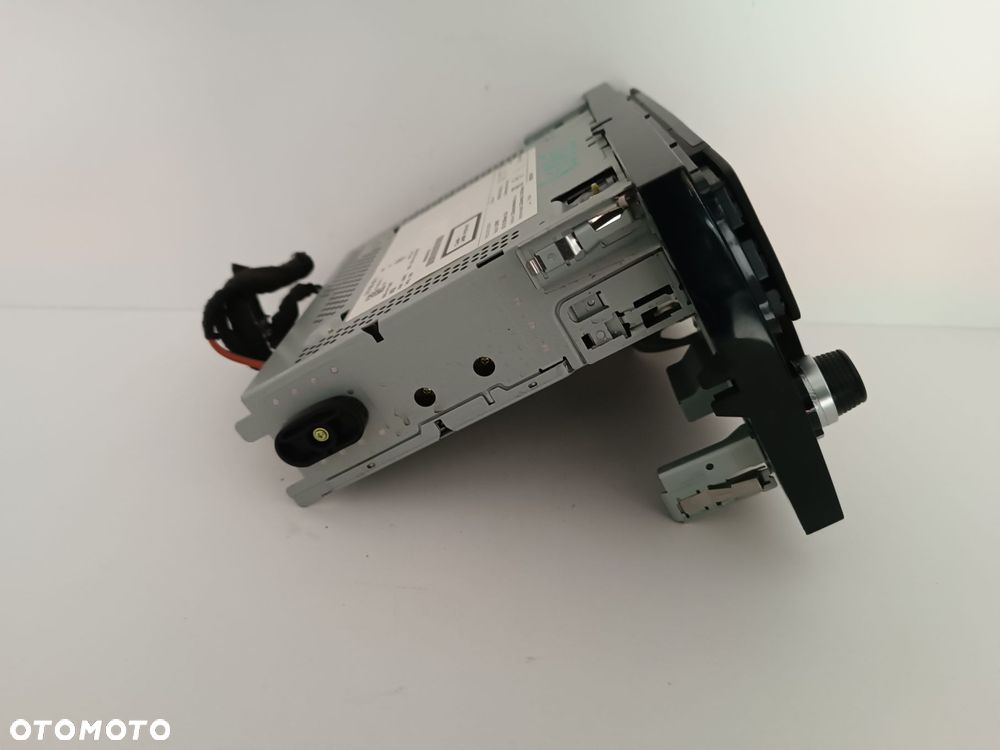 VW 510035867E RADIO SAMOCHODOWE - 4