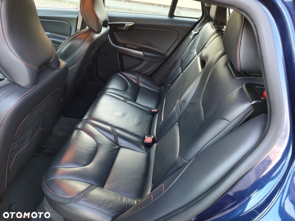 Volvo V60 D2 Drive-E Ocean Race - 12