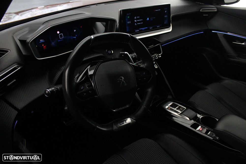 Peugeot 2008 1.5 BlueHDi GT EAT8 - 40