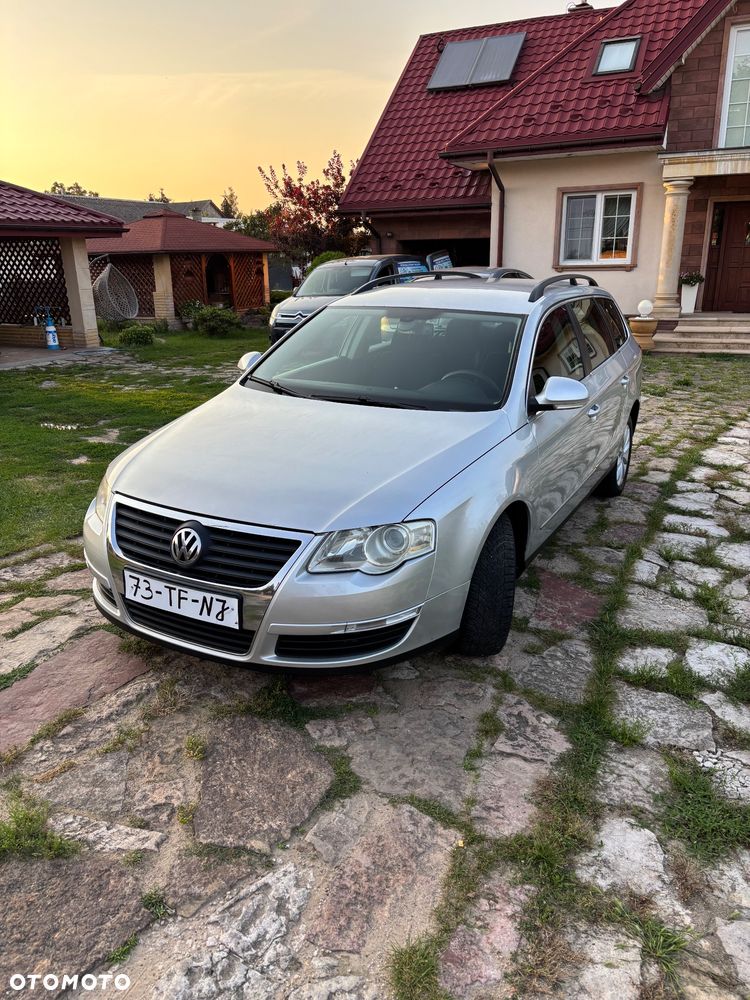Volkswagen Passat 2.0 FSI Comfortline - 3